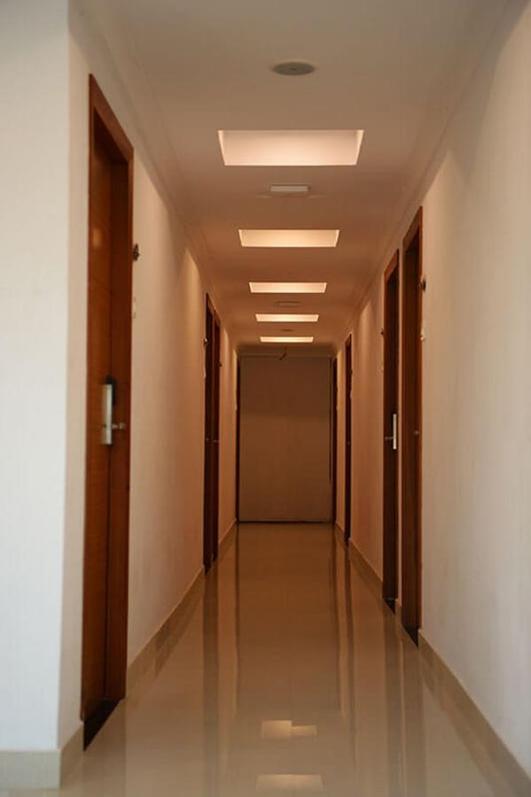 Roopmahal Hotel Thiruvananthapuram Ngoại thất bức ảnh