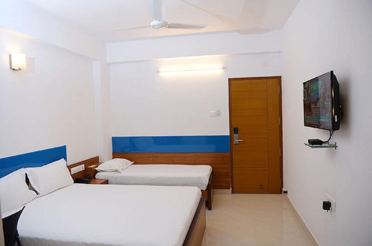 Roopmahal Hotel Thiruvananthapuram Ngoại thất bức ảnh